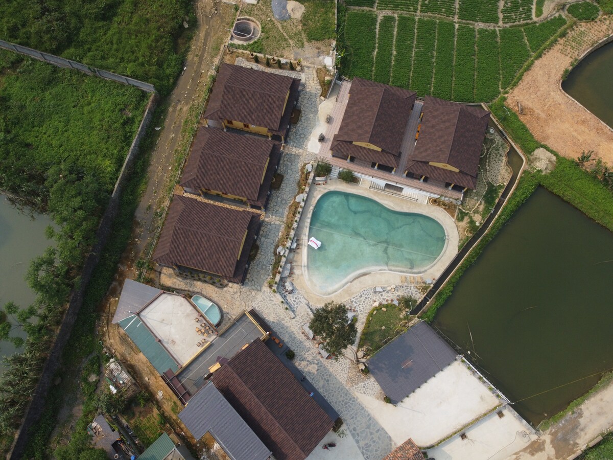 Suite Room-Breakfast-Bathtub-Pool View Ha Giang