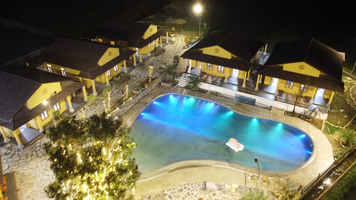 Suite Room-Breakfast-Bathtub-Pool View Ha Giang