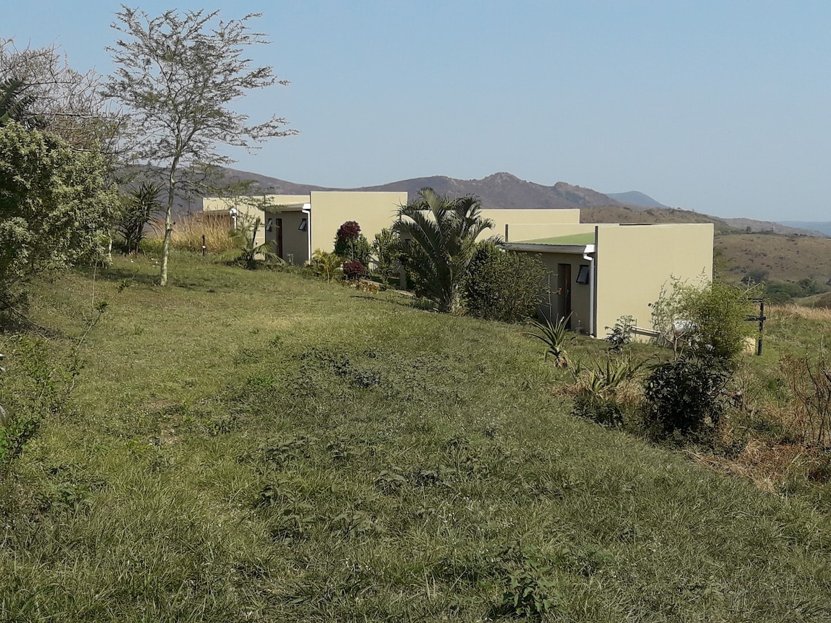 Hluhluwe Gate Safari Camp