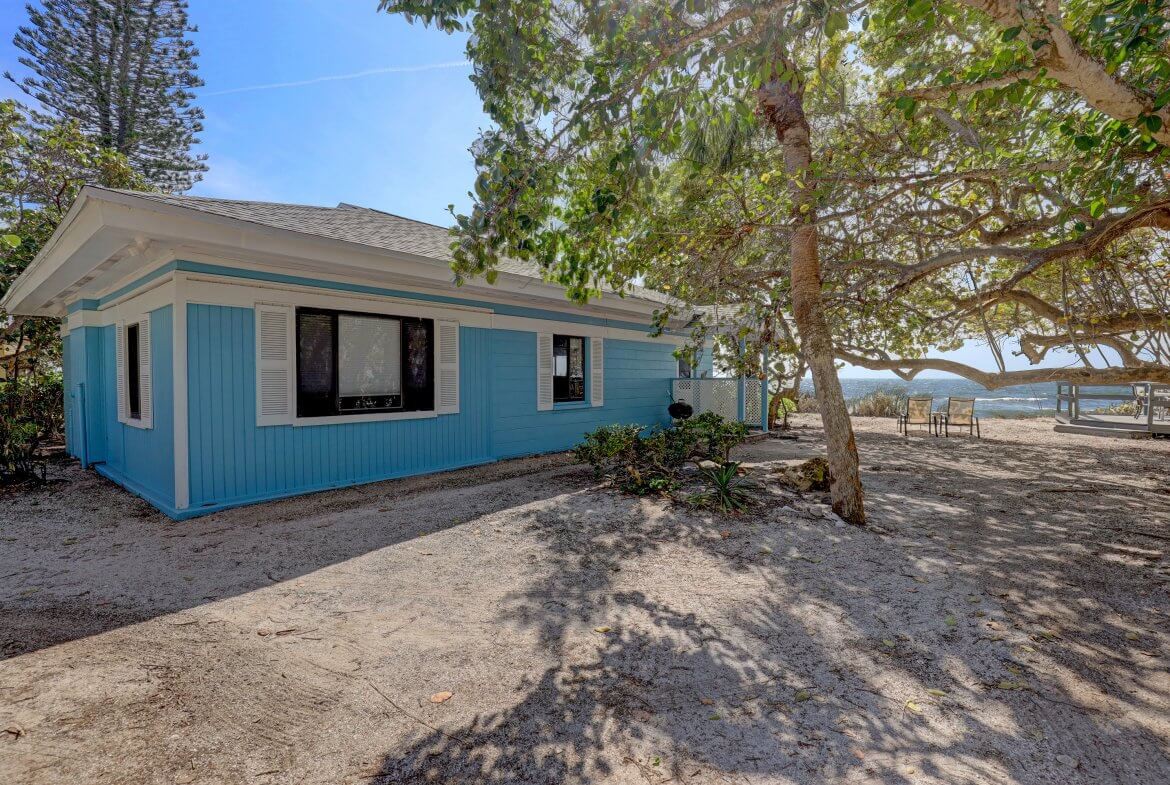 Cottage on Casey Key