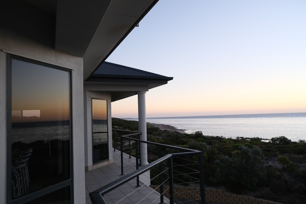 Dusk at Bluff Beach