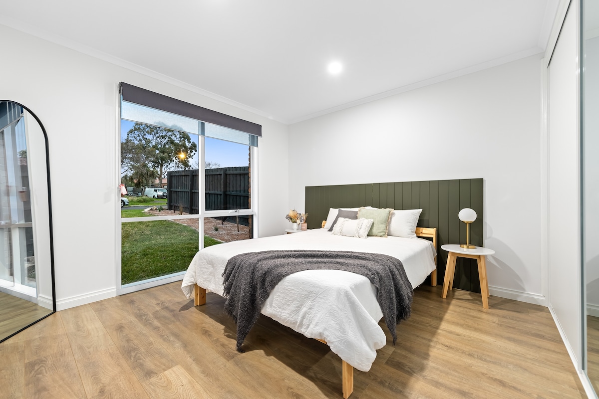 Modern 3 Bedroom home In Narre Warren