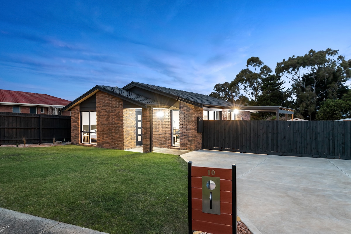 Modern 3 Bedroom home In Narre Warren