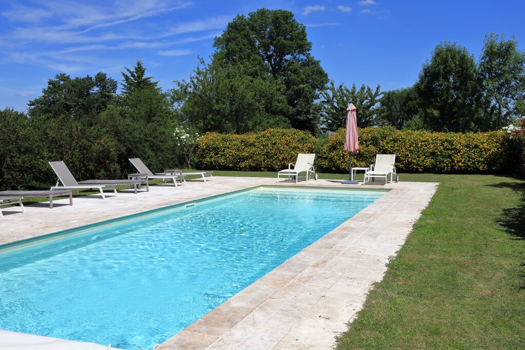 gîte familial avec piscine/zoo de Beauval/châteaux