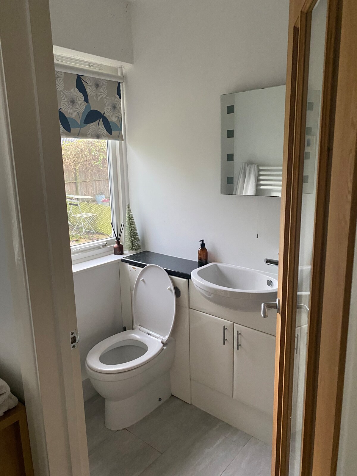 Ensuite double room in detached house.