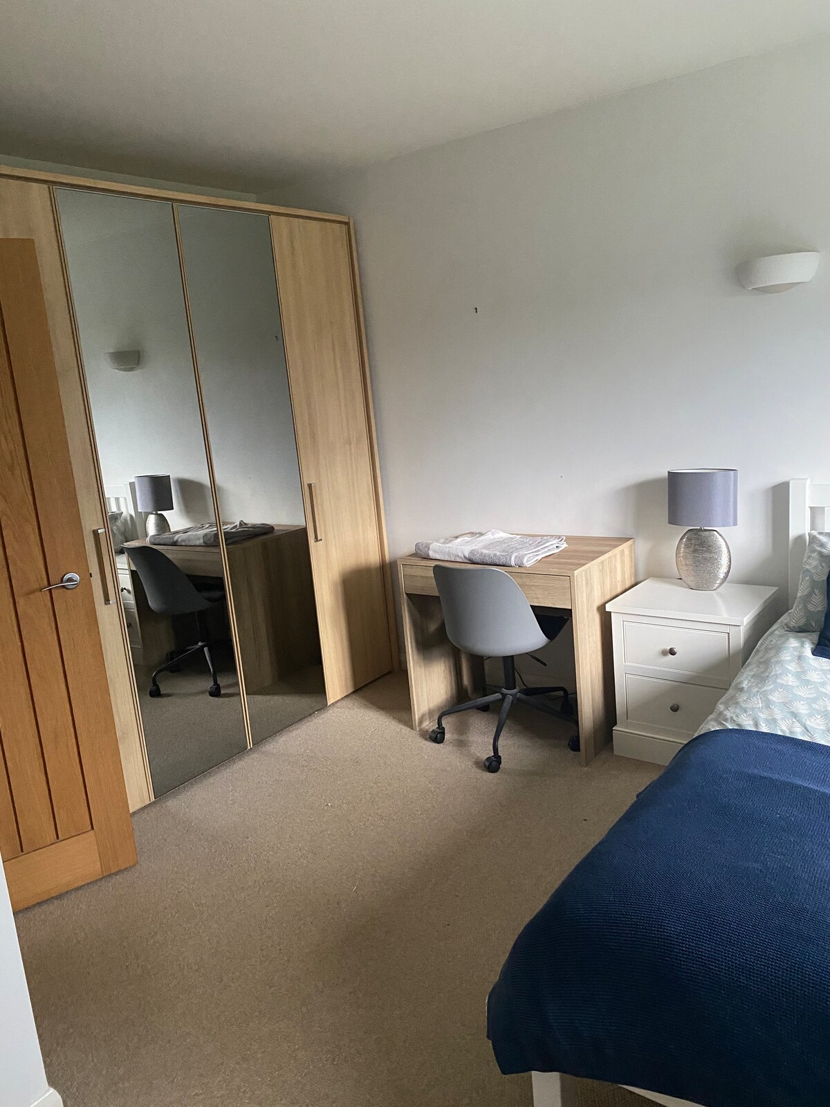 Ensuite double room in detached house.