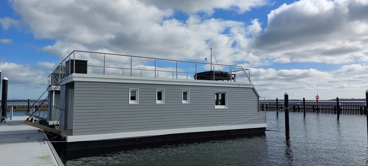 Hausboot Tosca Stralsund