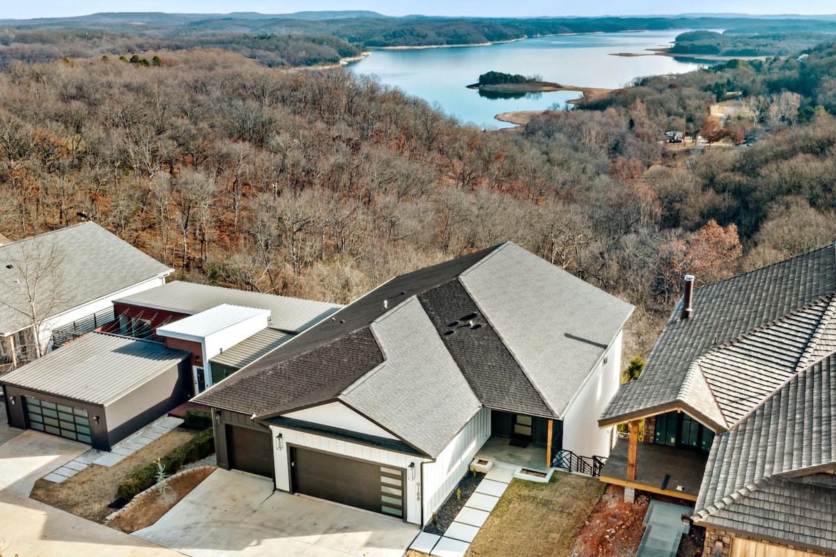 New Home w/ Panoramic Lake Views - @Prairie Creek