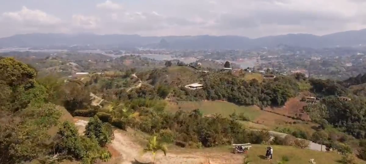 Hermosa casa de campo con piscina Peñol/Guatapé.