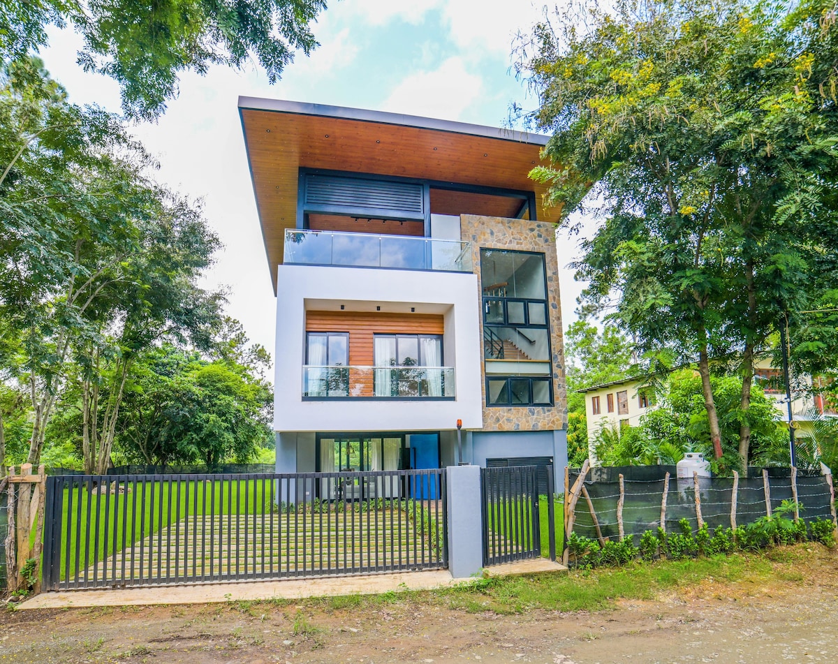 Modern Cozy Villa in Jarabacoa