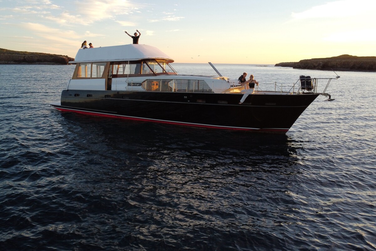 Luxury 70-Foot Yacht Experience
