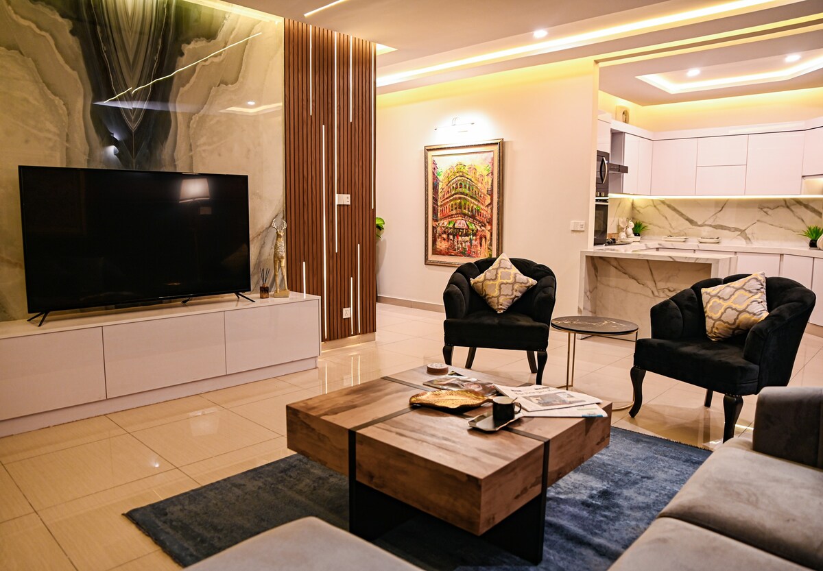 Luxury Apartment in Islamabad