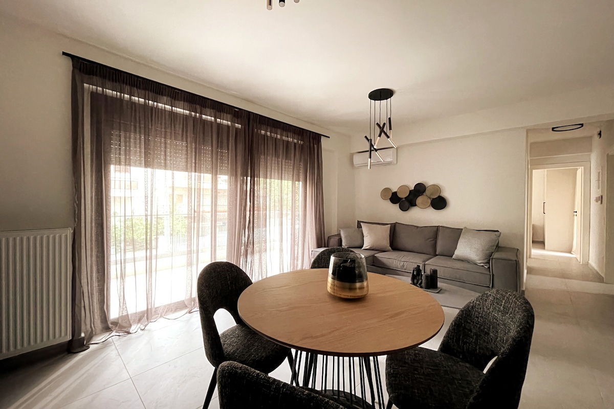 Gleaming apartment near Athens Metro Mall-A1