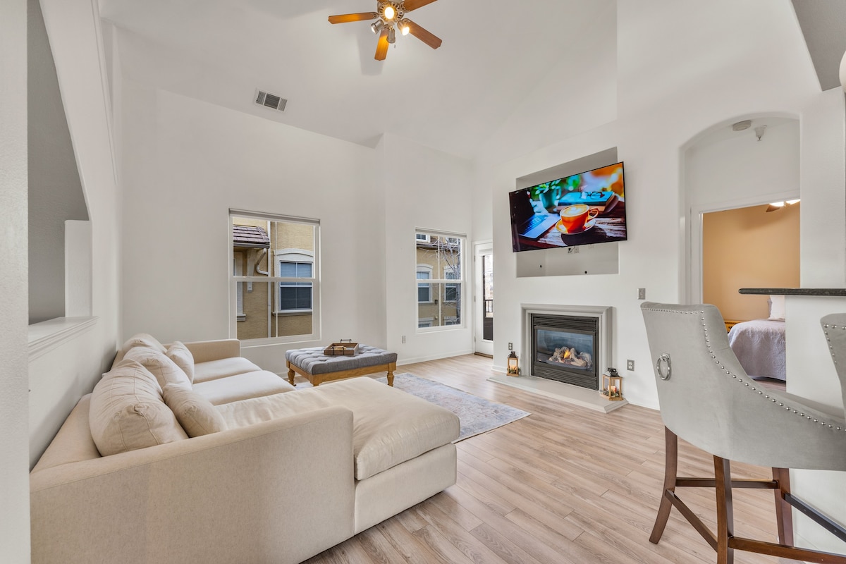 Cozy South Reno Retreat with Fireplace | 2/2