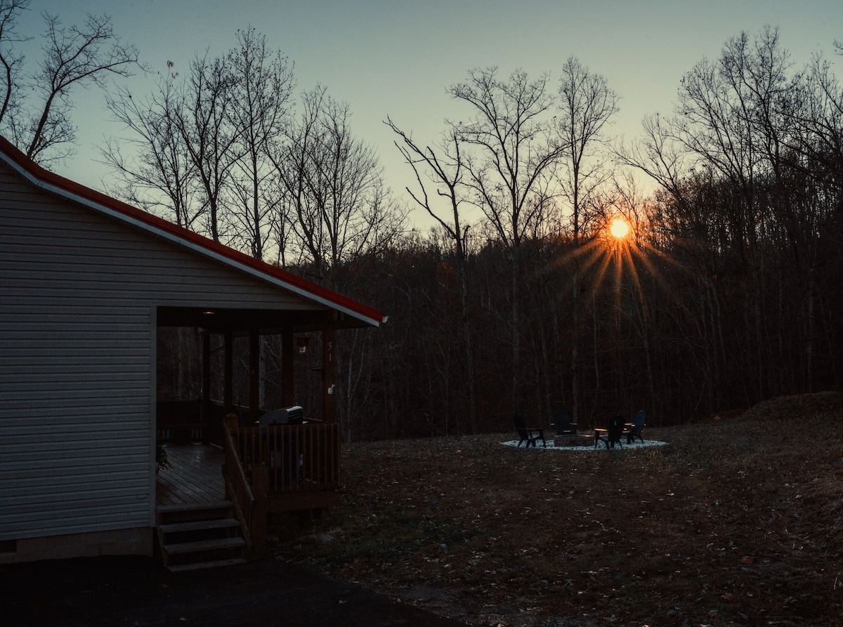 Cozy cabin, 6 mi HM trails, 12 mi Charleston