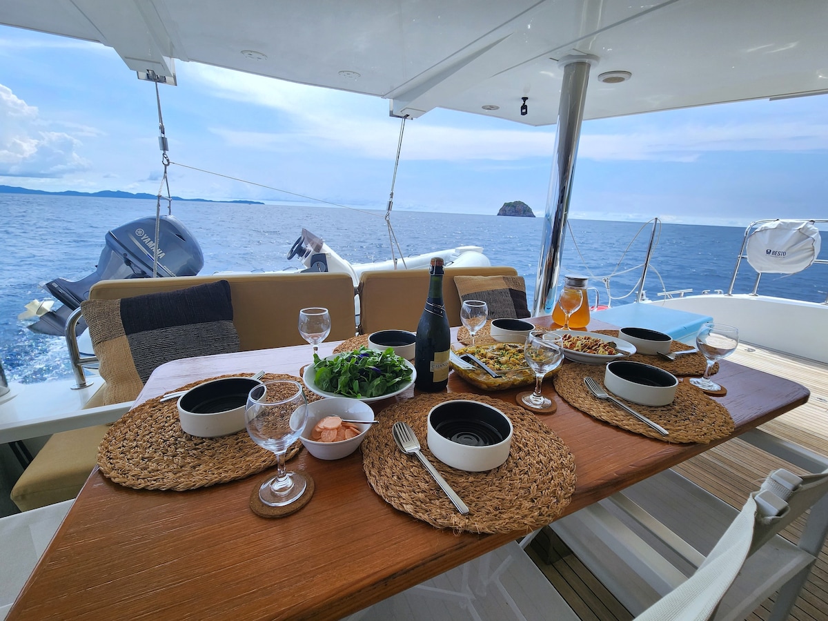 Sunreef 60 Catamaran- Palawan Luxury Cruise