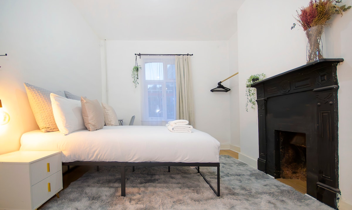 SS3 | Cosy Private Room in Whitechapel