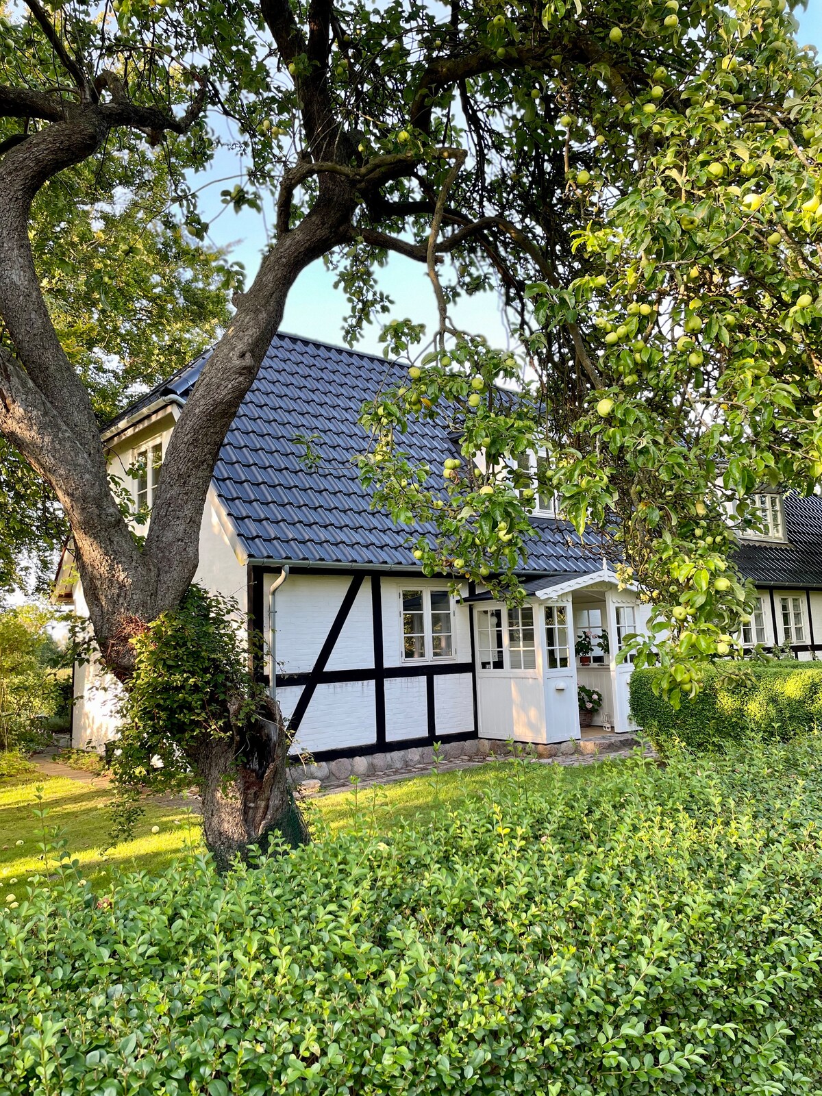 Strandby 1847 B&B - Lolland room/Lolland værelse