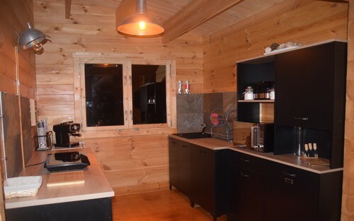 Comfortable chalet “Bois Joli” total autonomy