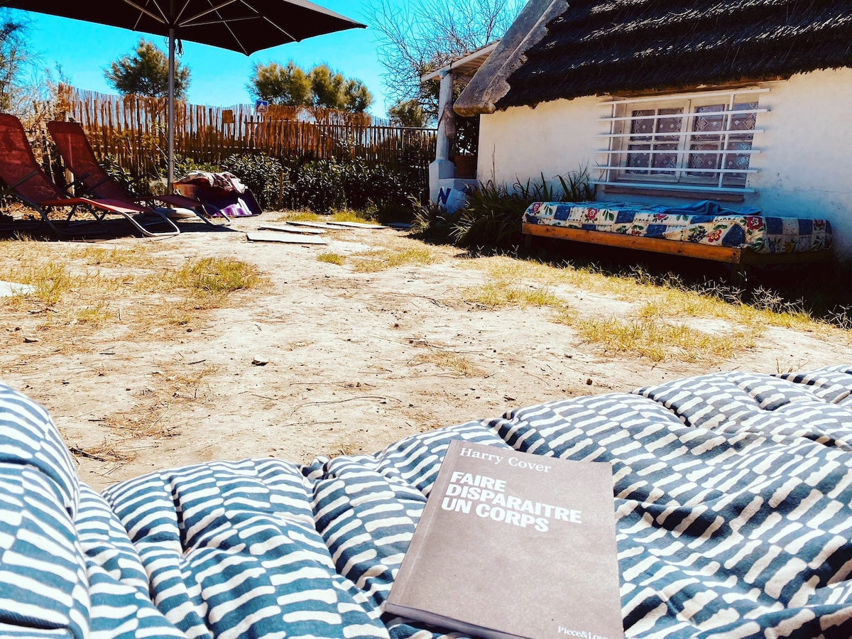 Cabane de Gardian, à la plage