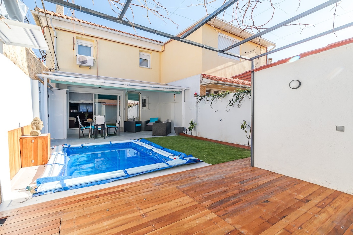 2bd house in Madrid City. Private swimming pool