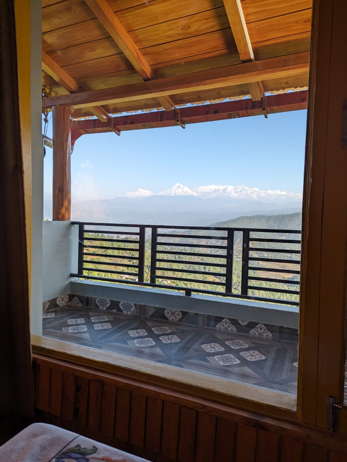 Kausani-1RK-Himalayan View in midst of Tea Graden