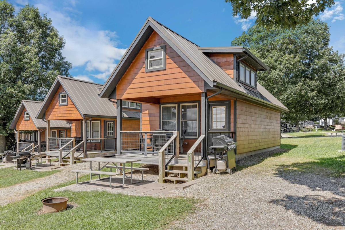 White Cedar Chateau Cabin