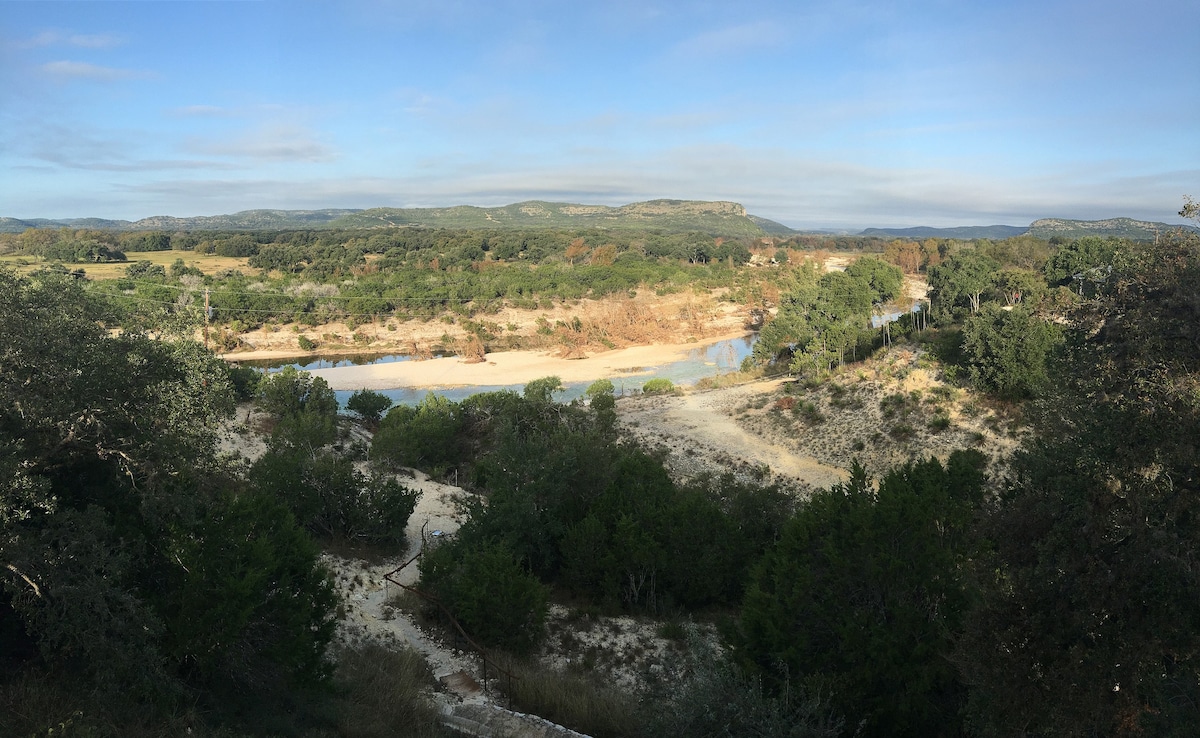 Mountain View Lodge & Ranch