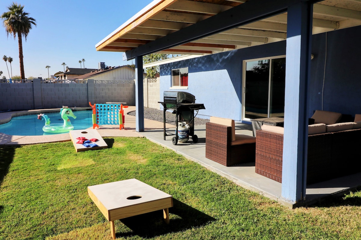 坦佩的Casa Azul ，配有游泳池、游戏室和烤架