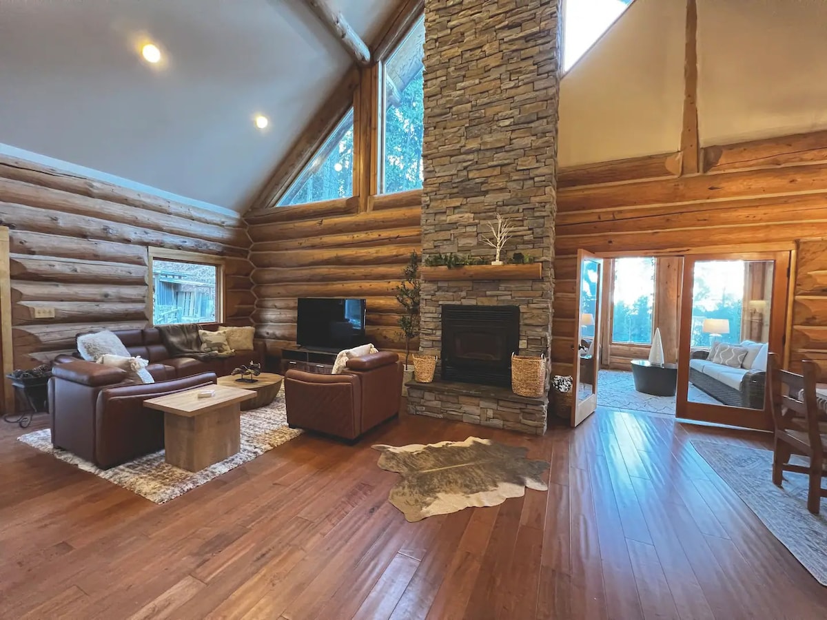 Lazy Bear Haven - Luxury Log Cabin Retreat