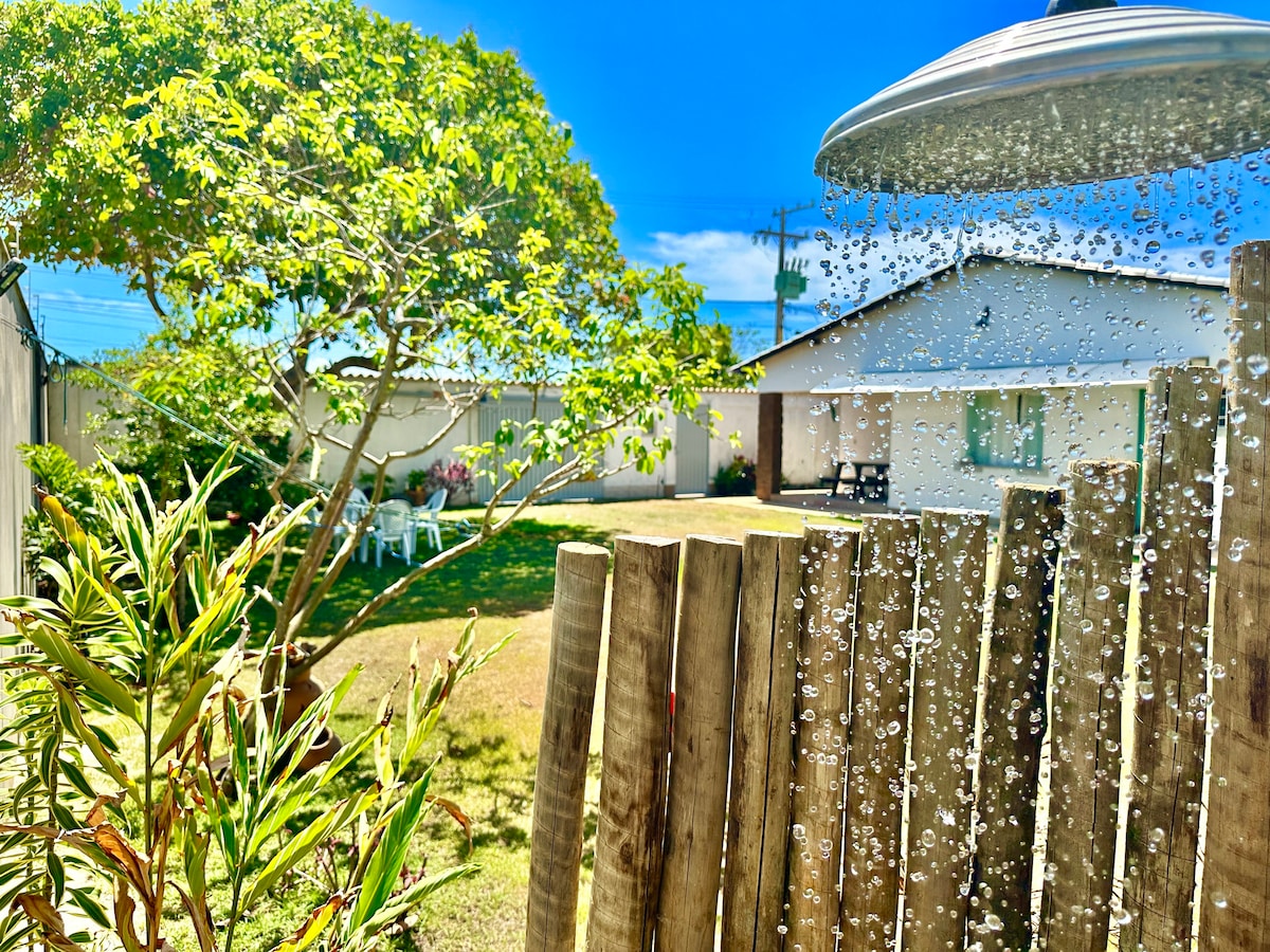 Casa a 110m da praia, 3 quartos com ar