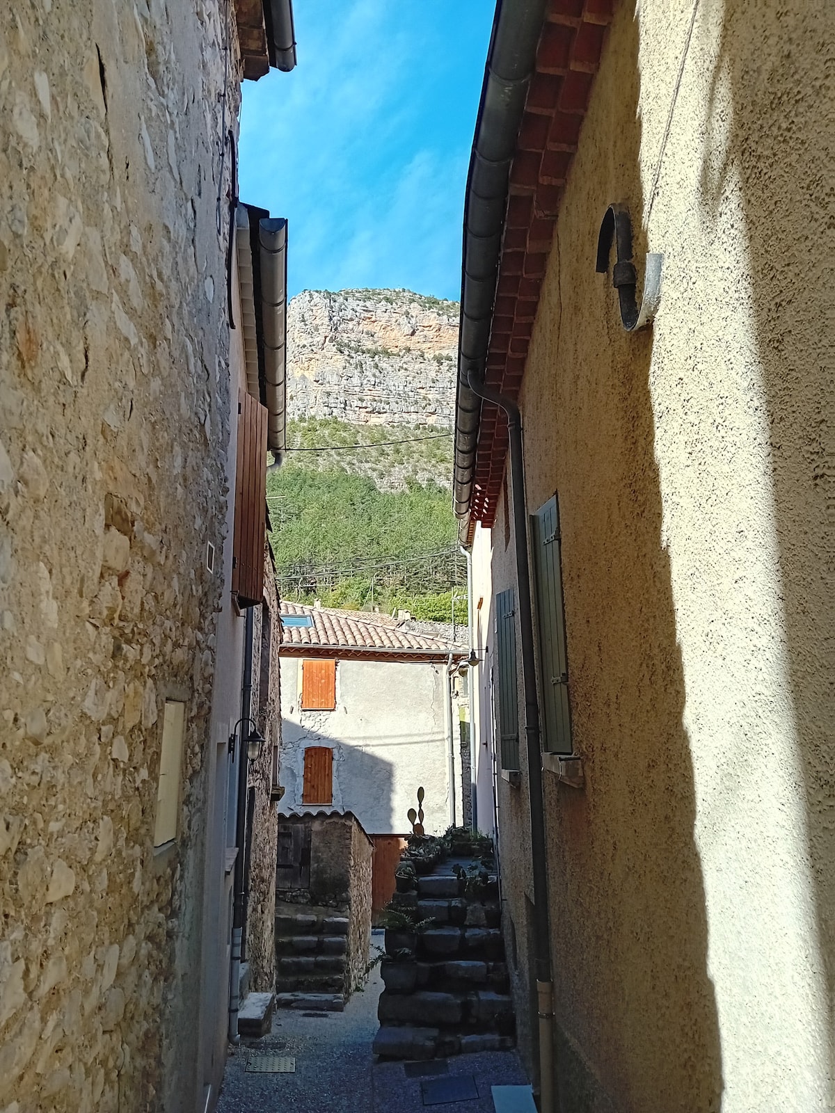 Maison en Drôme Provençale avec garage