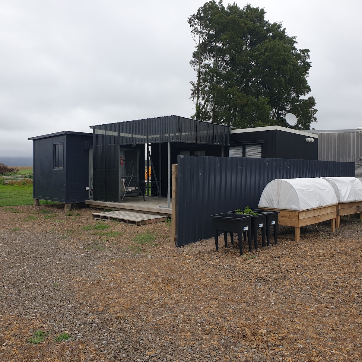 Edgecumbe Rural Cabin