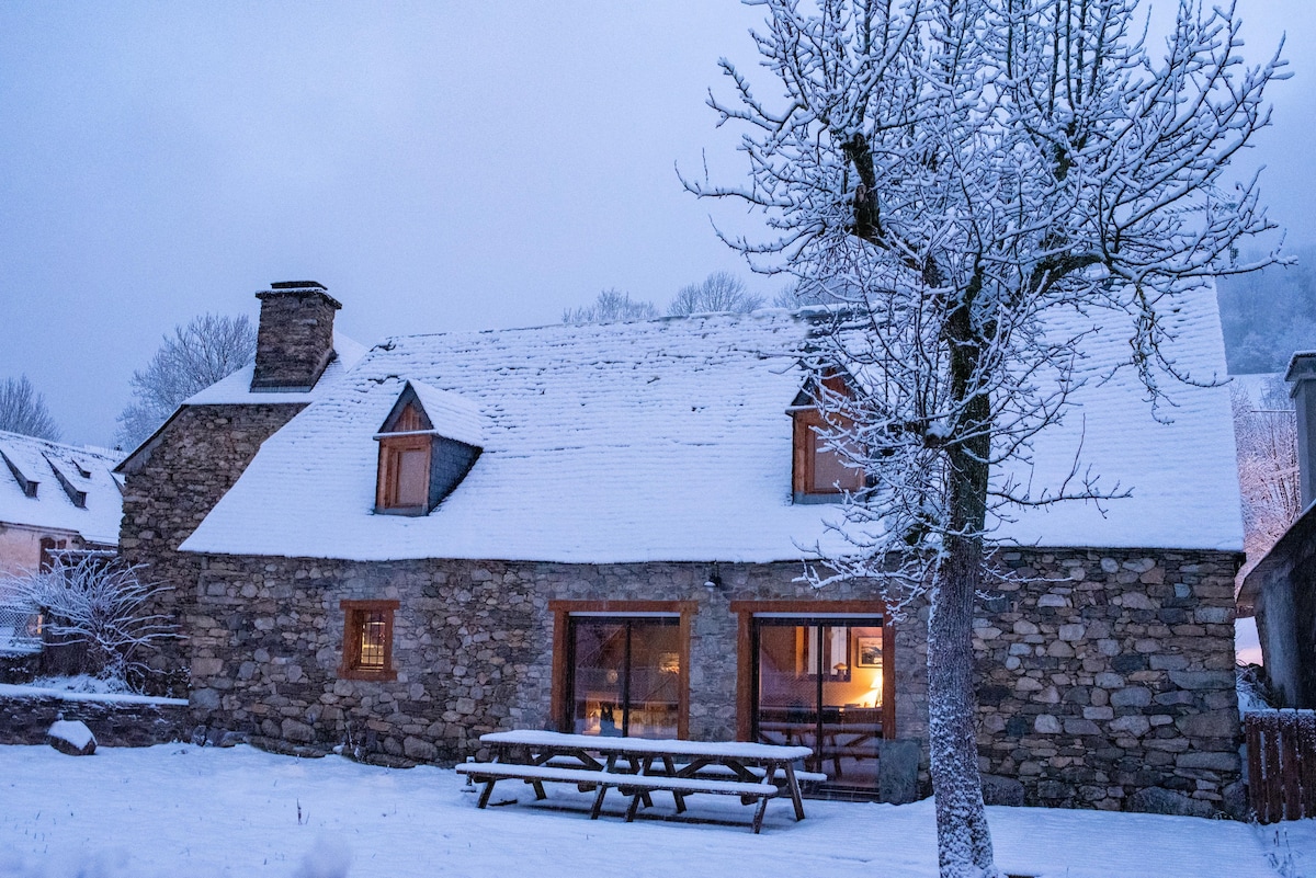 Alphonse 's Barn - Armenteule