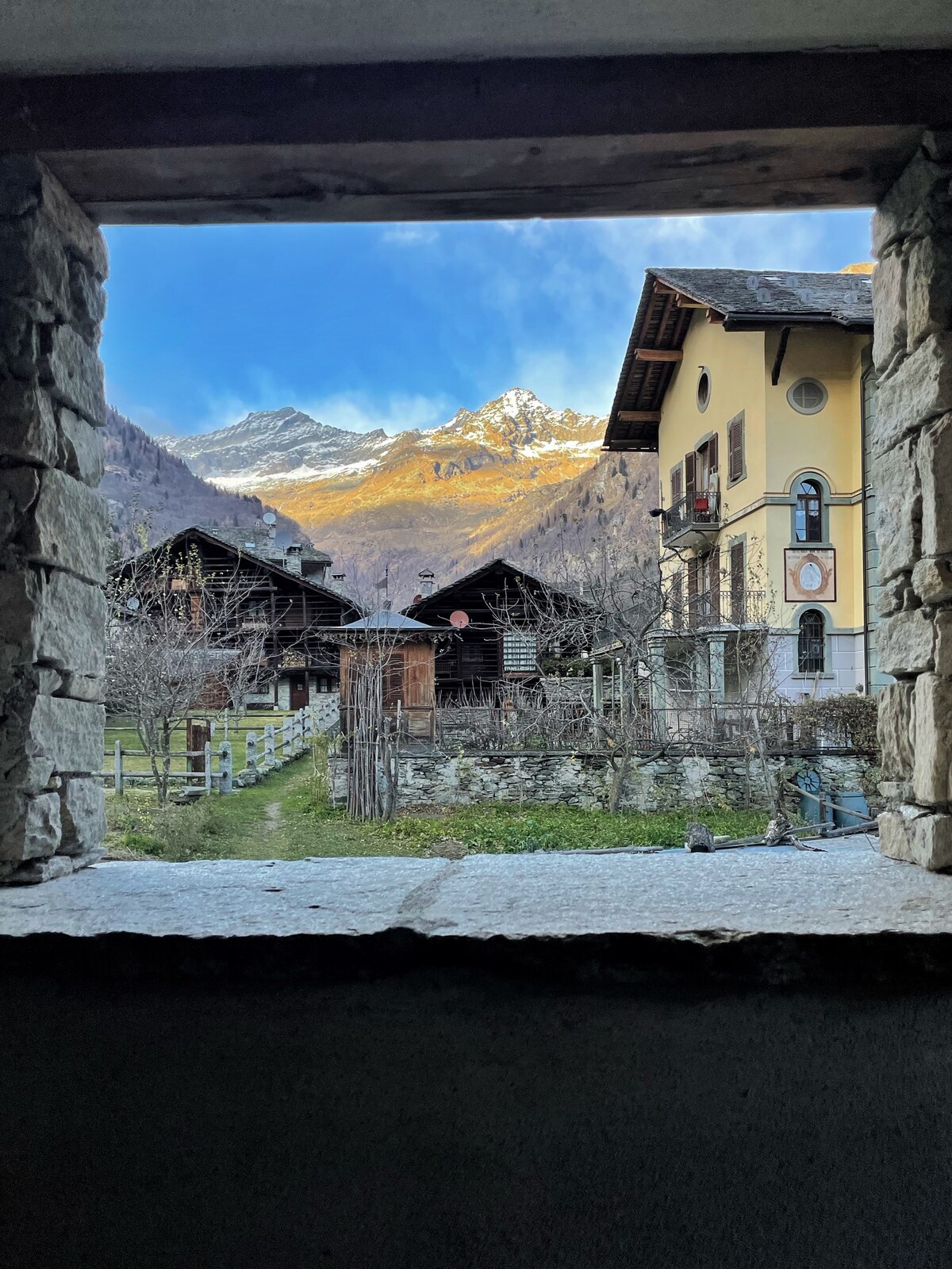 Baita con vista sul Monterosa