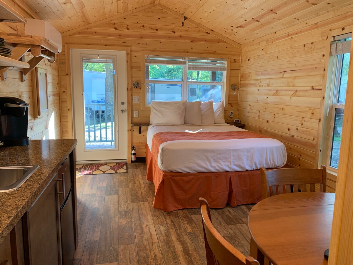 One Room Traveler's Cabin
