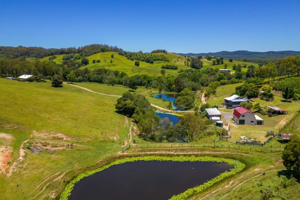 Hinterland Hideaway Farmstay - 136 Acres of Bliss