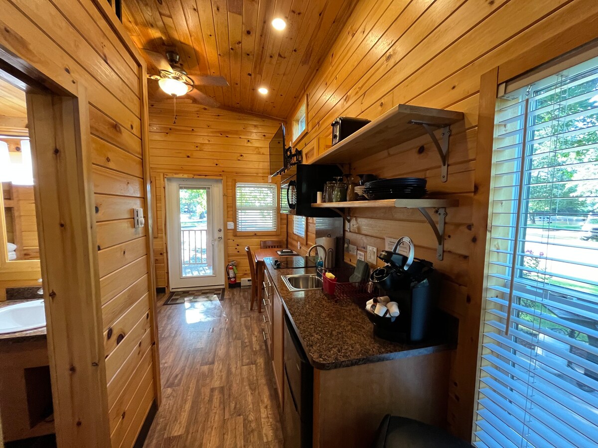 Tiny House Cabin