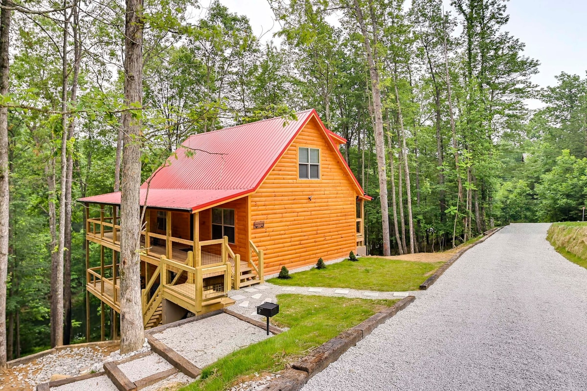 NEW! Lakefront Cabin in Cliffview. 4BR, 3BTH