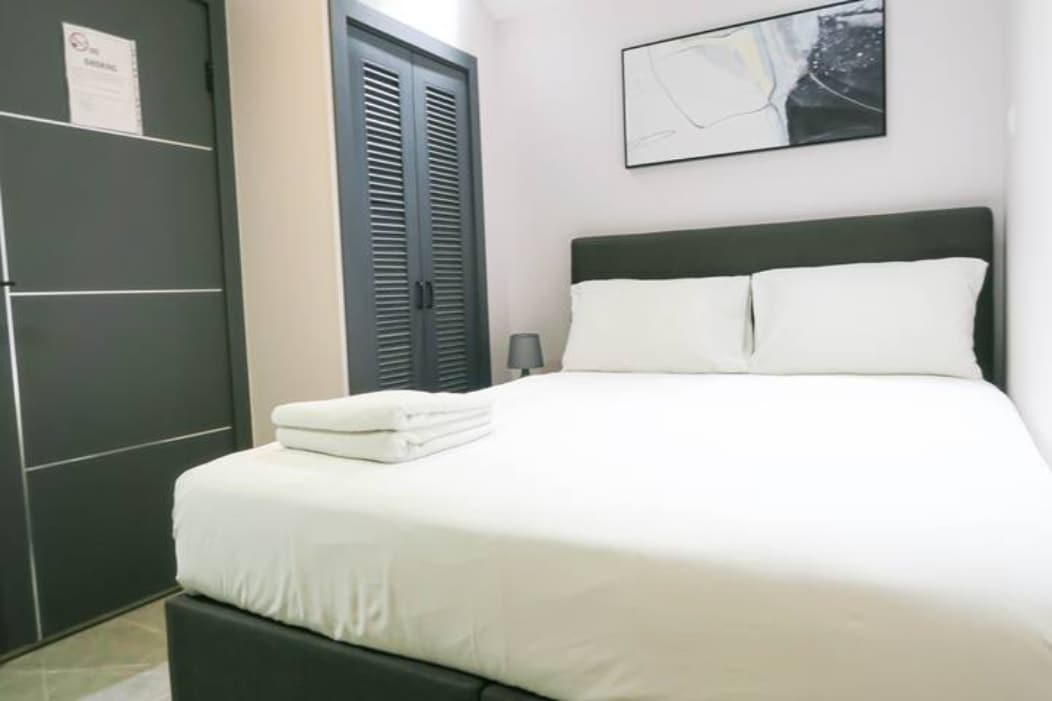 Cozy Room Suite w Wi-Fi @ Somerset/Orchard Area