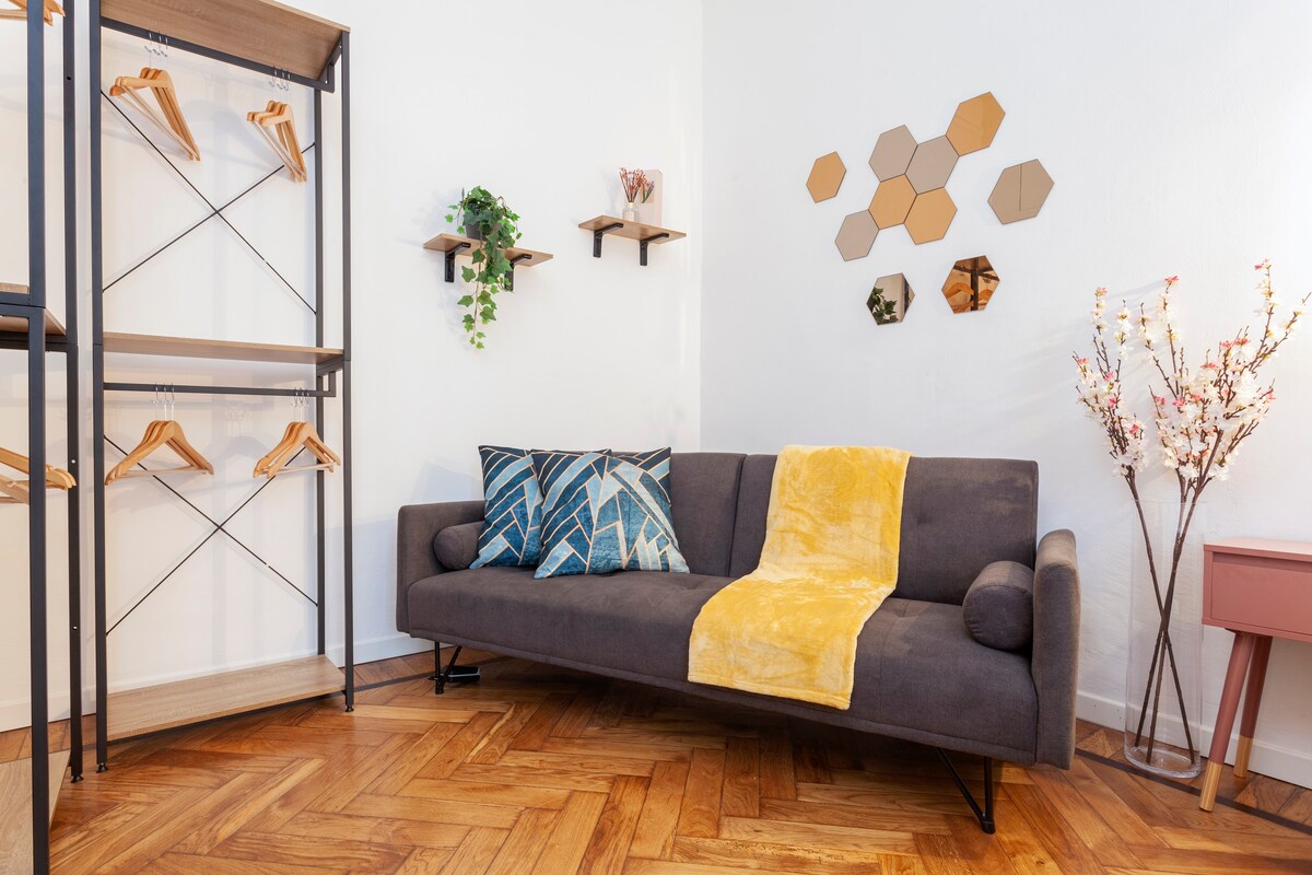 [Central 6 min from Duomo] Design Apt. In Milan