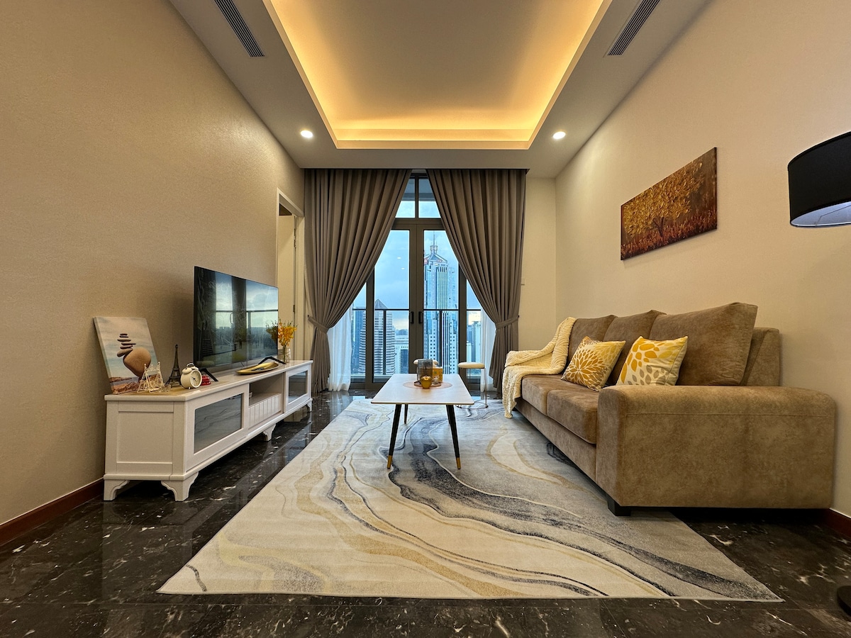 KLCC Escapade #2BR with Sky Pool, #4pax, #Wi-Fi