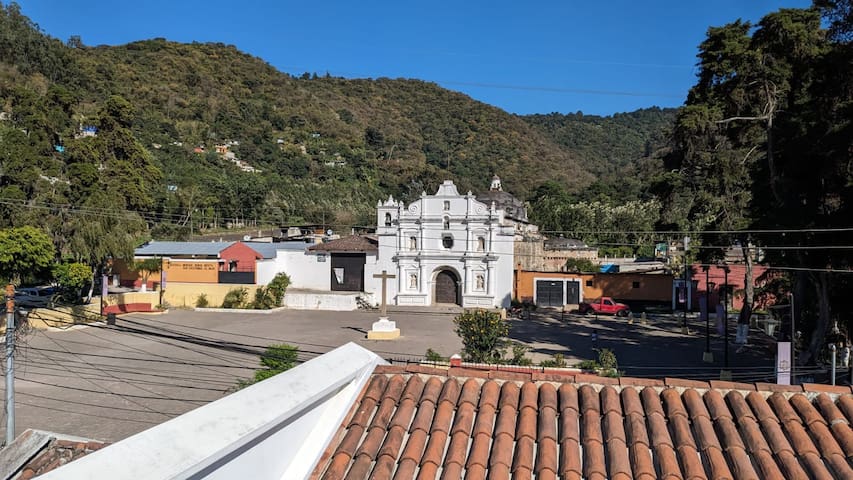 San Cristóbal El Bajo的民宿