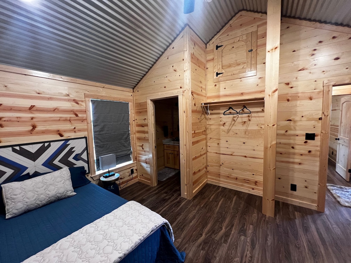 Modern Retreat Cabins