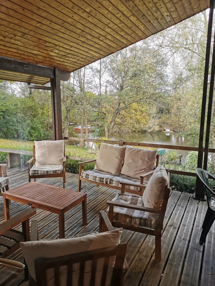 Chalet familial au bord de l'eau, à 1 h15 de Paris