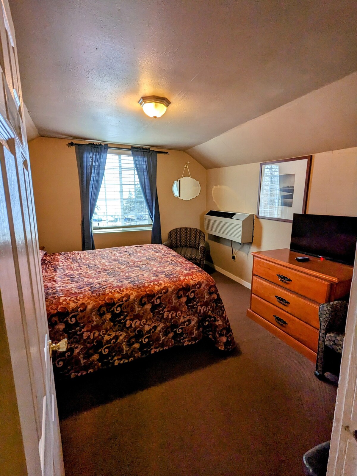 Three Bedroom suite with kitchen