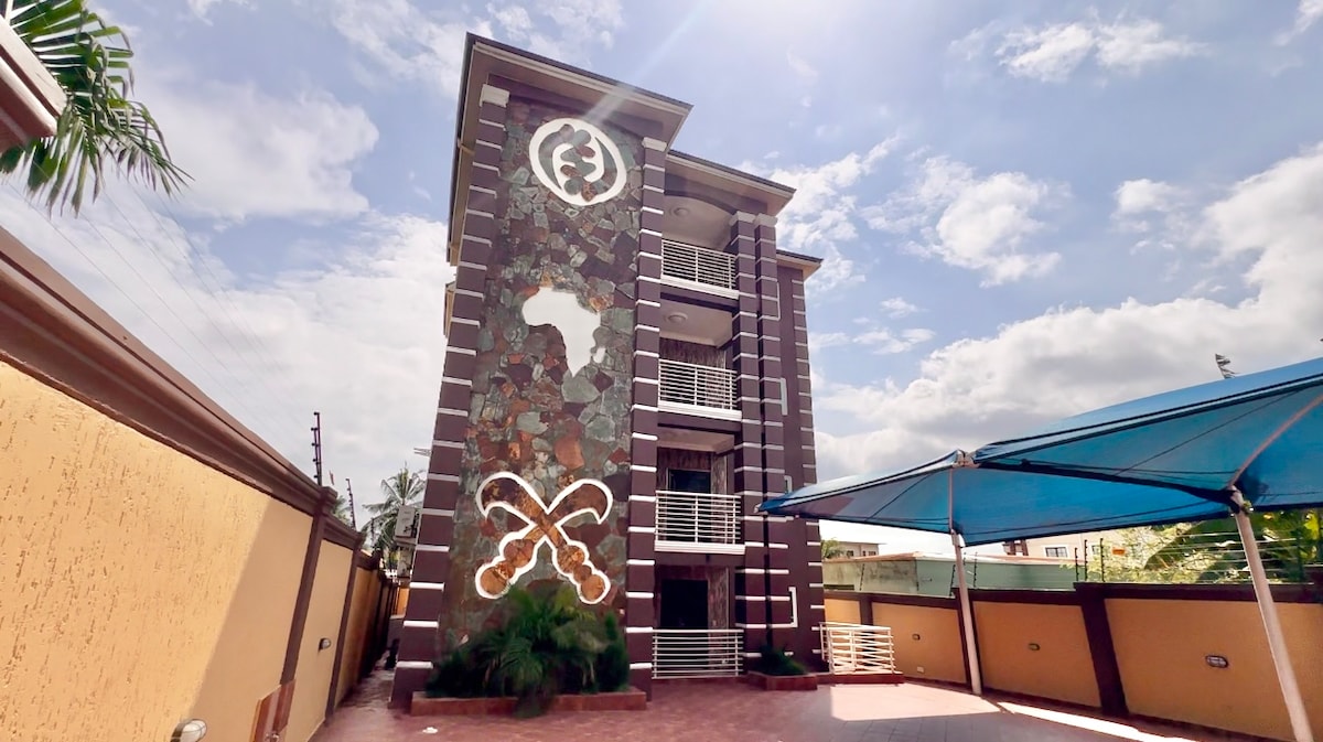 Superior Ensuite Room in Kumasi Bawuah Royal Apt