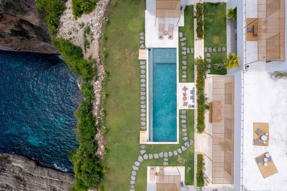 Cliffside Haven in Nusa Penida