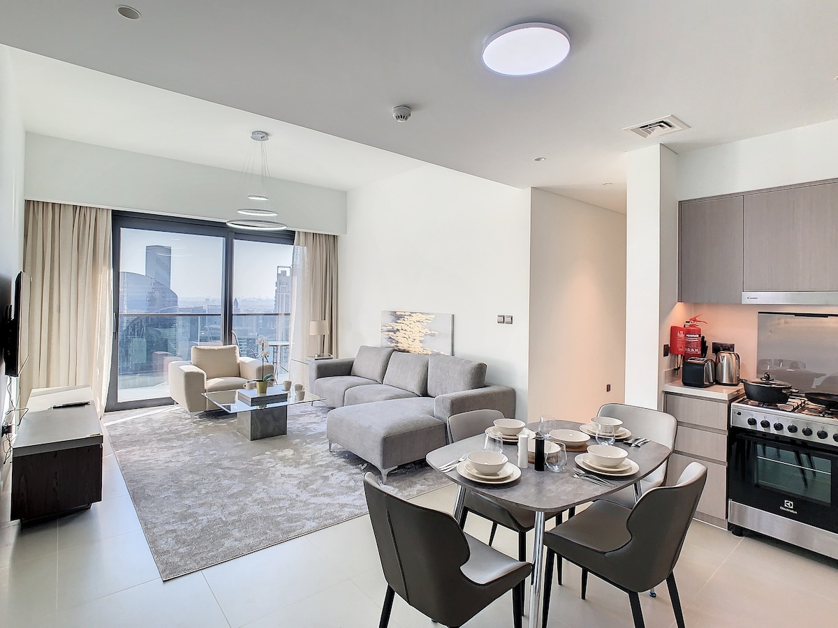 Stylish Two Bedroom Apartment in Downtown Dubai