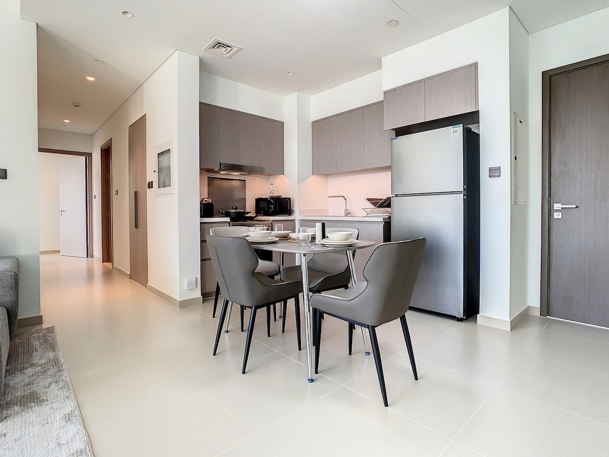 Stylish Two Bedroom Apartment in Downtown Dubai
